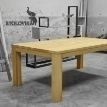 Velký dubový jídelní stůl